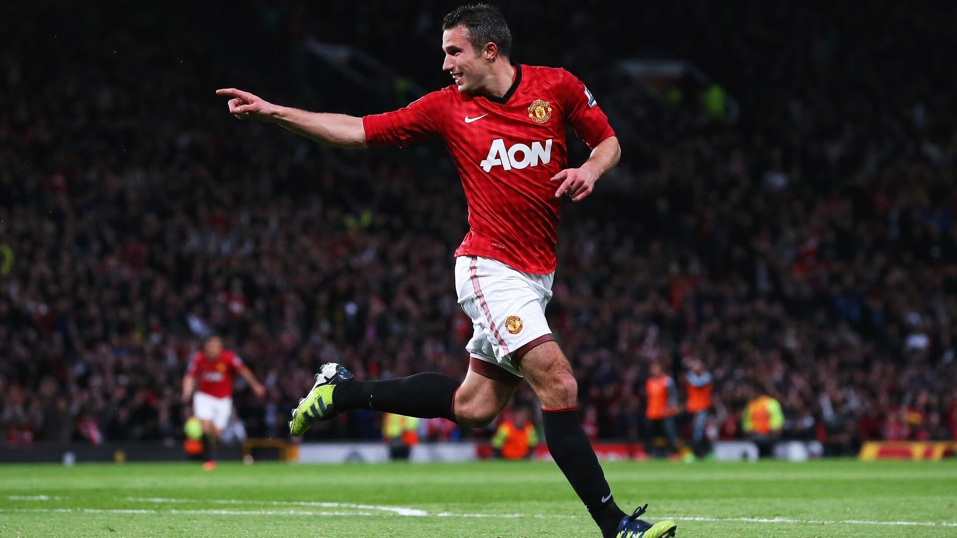 中国足球职业联赛联赛规则调整优化比赛节奏，中国足球联赛开始走向职业化