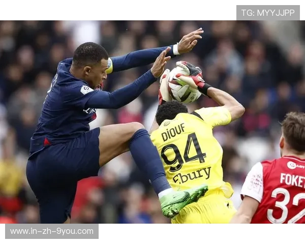 姆巴佩突破防线，巴黎圣日耳曼3-0完胜里昂继续称霸法甲